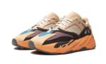 Adidas Yeezy 700 Enflame Amber - vue 2
