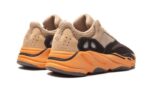 Adidas Yeezy 700 Enflame Amber - vue 3