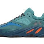 Adidas Yeezy 700 Faded Azure authentique