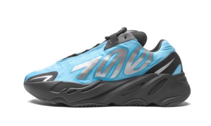 Adidas Yeezy 700 MNVN Bright Cyan authentique