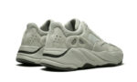 Adidas Yeezy 700 Salt - vue 3