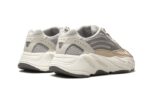 Adidas Yeezy 700 V2 Cream - vue 3