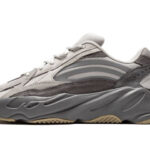 Adidas Yeezy 700 V2 Tephra authentique
