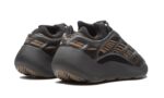 Adidas Yeezy 700 V3 Clay Brown - vue 3