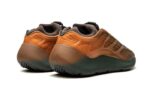 Adidas Yeezy 700 V3 Copper Fade - vue 3