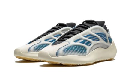 Adidas Yeezy 700 V3 Kyanite - vue 2