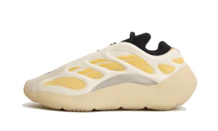 Adidas Yeezy 700 V3 Safflower authentique