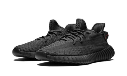 Adidas Yeezy Boost 350 V2 Black (Non-Reflective) - vue 2