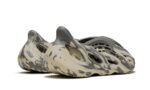 Adidas Yeezy Foam RNNR MXT Moon Gray - vue 3