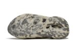 Adidas Yeezy Foam RNNR MXT Moon Gray - vue 4