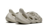 Adidas Yeezy Foam RNNR Sand - vue 3