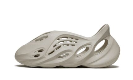 Adidas Yeezy Foam RNNR Sand authentique