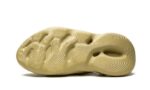 Adidas Yeezy Foam RNNR Sulfur - vue 4