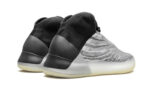 Adidas Yeezy QNTM (Lifestyle Model) - vue 3