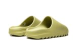 Adidas Yeezy Slide Resin (Restock Pair) - vue 3