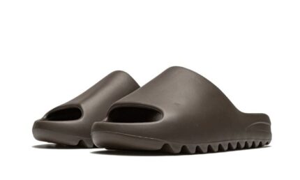 Adidas Yeezy Slide Soot - vue 2