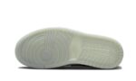 Air Jordan 1 Low OG Year of the Dragon - vue 3