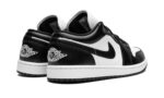 Air Jordan 1 Low Panda (2023) - vue 3