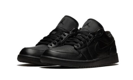 Air Jordan 1 Low Triple Black (2022) - vue 2