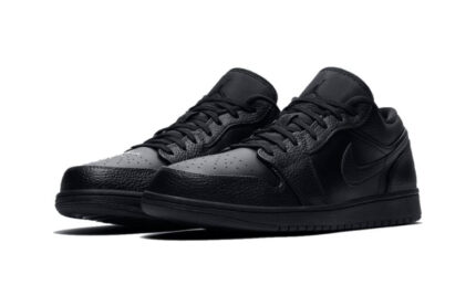 Air Jordan 1 Low Triple Black - vue 2