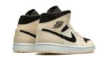 Air Jordan 1 Mid Barely Orange - vue 3