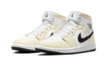 Air Jordan 1 Mid Coconut Milk - vue 2