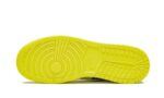 Air Jordan 1 Mid Dynamic Yellow - vue 4