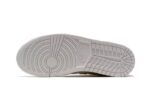 Air Jordan 1 Mid SE Craft Tech Grey - vue 4