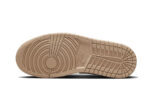 Air Jordan 1 Mid SE Legend Light Brown - vue 4