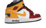 Air Jordan 1 Mid SE Motorsports - vue 4
