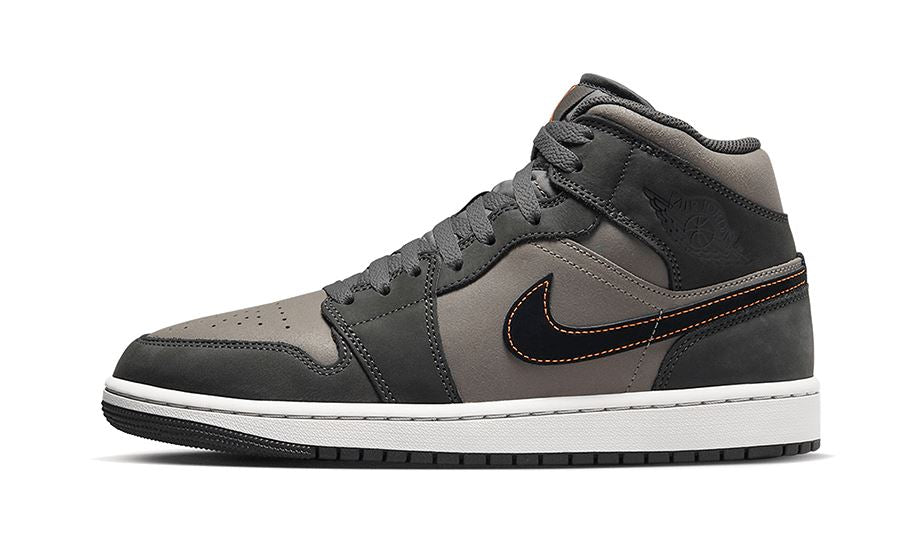 air-jordan-1-mid-se-night-stadium-605762 Air Jordan 1 Mid SE Night Stadium authentique