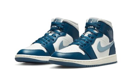 Air Jordan 1 Mid Sky J French Blue - vue 2