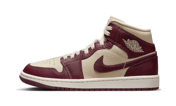 air-jordan-1-mid-split-beach-cherrywood-red-493426 Air Jordan 1 Mid Split Beach Cherrywood Red authentique