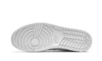 Air Jordan 1 Mid Triple White (2020) - vue 4