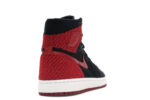 Air Jordan 1 Retro High Flyknit Bred - vue 4