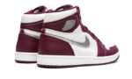 Air Jordan 1 Retro High OG Bordeaux - vue 3