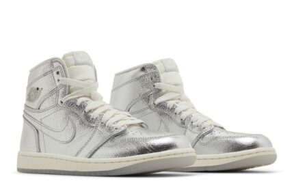 Air Jordan 1 Retro High OG Chrome - vue 2