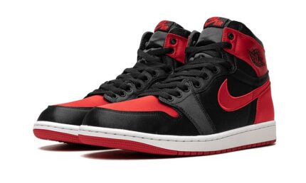 Air Jordan 1 Retro High OG Satin Bred - vue 2