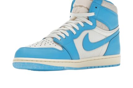Air Jordan 1 Retro High OG UNC Reimagined - vue 2