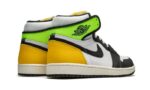 Air Jordan 1 Retro High OG Volt Gold - vue 3