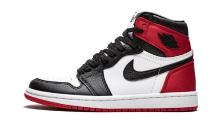 Air Jordan 1 Retro High Satin Black Toe authentique