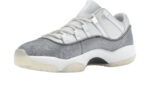 Air Jordan 11 Retro Low Year of the Snake - vue 3