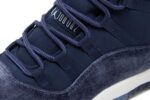 Air Jordan 11 Retro Midnight Navy - vue 3