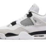 Air Jordan 4 Military Black authentique