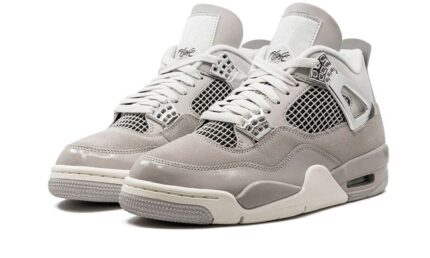 Air Jordan 4 Retro Frozen Moments - vue 2