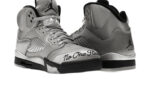 Air Jordan 5 Retro Wings (2025) - vue 3