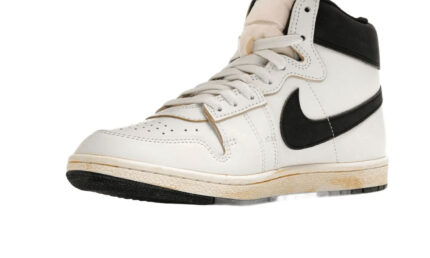 Air Jordan Nike  Air Ship PE SP A Ma Maniére White Black - vue 2