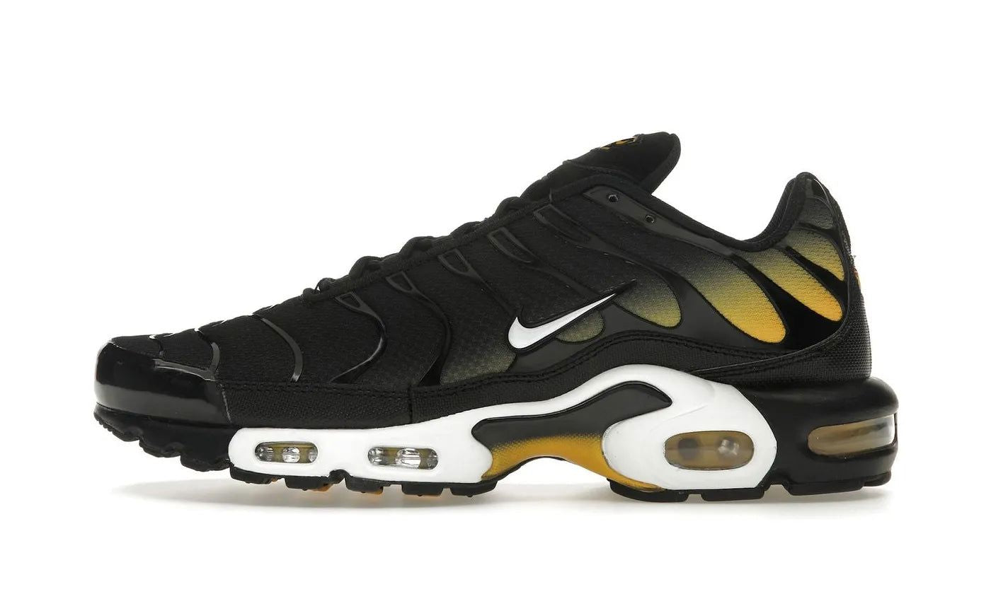air-max-plus-black-university-gold-white-689423 Nike Air Max Plus Black University Gold White authentique