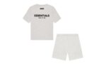 Fear of God Essentials Light Oatmeal — Set (T-Shirt & Shorts) - vue 2