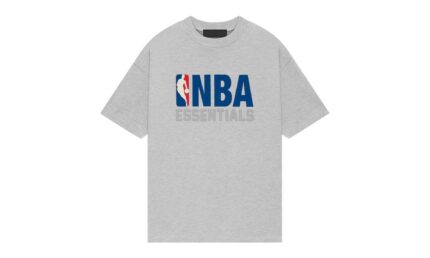 Fear of God Essentials x NBA Tee Light Heather authentique